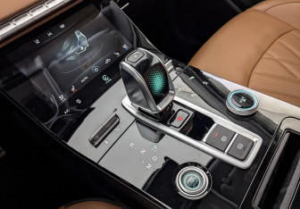 Подержанный автомобиль Chery Tiggo 8 Pro Max 2023 года (21 фото)