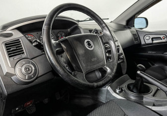 Подержанный автомобиль SsangYong Kyron 2012 года (13 фото)