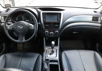 Подержанный автомобиль Subaru Forester Suv 2011 года (14 фото)