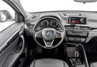 Подержанный автомобиль BMW X2 2020 года (21 фото)