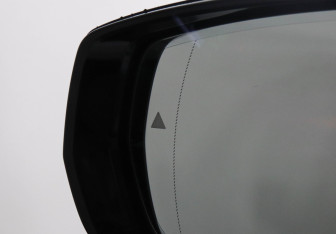 Подержанный автомобиль Jeep Grand Cherokee 2022 года (15 фото)