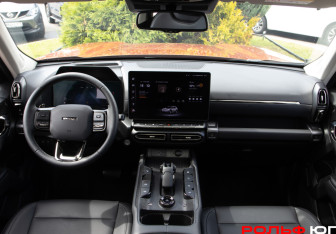 Подержанный автомобиль Haval H7 2025 года (12 фото)
