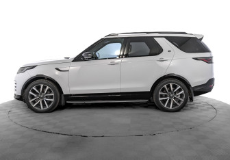 Подержанный автомобиль Land Rover Discovery 2021 года (8 фото)