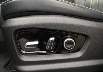 Подержанный автомобиль Jaecoo J7 2023 года (17 фото)