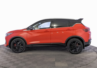 Подержанный автомобиль Geely Coolray 2024 года (8 фото)