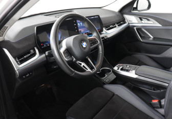 Подержанный автомобиль BMW X2 2024 года (12 фото)