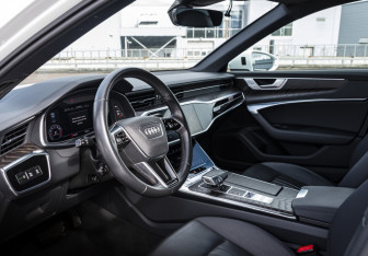 Подержанный автомобиль Audi A6 Sedan 2020 года (9 фото)