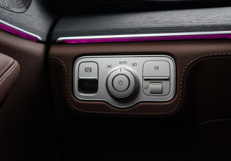 Подержанный автомобиль Mercedes-Benz GLE 2025 года (46 фото)