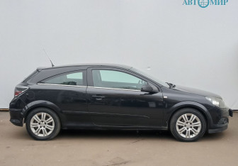 Подержанный автомобиль Opel Astra Hatchback 2008 года (4 фото)