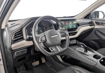 Подержанный автомобиль Haval F7 2023 года (16 фото)
