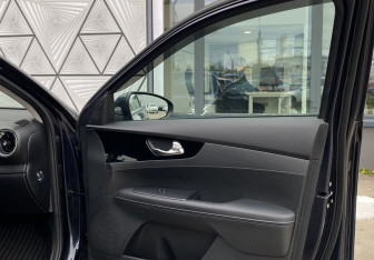Подержанный автомобиль Kia Cerato Sedan 2021 года (26 фото)