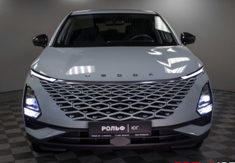 Подержанный автомобиль Omoda C5 2024 года (36 фото)