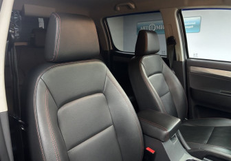 Подержанный автомобиль JAC T6 2022 года (20 фото)