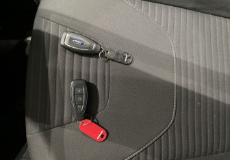 Подержанный автомобиль Ford Focus Sedan 2017 года (18 фото)