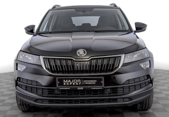 Подержанный автомобиль Skoda Karoq 2021 года (2 фото)