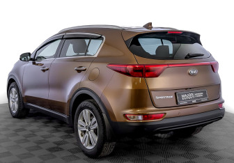 Подержанный автомобиль Kia Sportage 2017 года (7 фото)