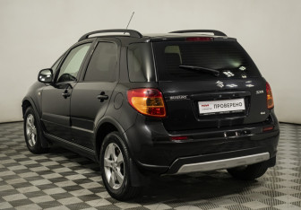 Подержанный автомобиль Suzuki SX4 Hatchback 2011 года (7 фото)