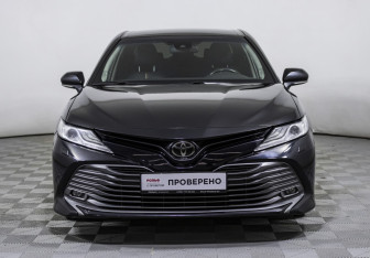 Подержанный автомобиль Toyota Camry Sedan 2020 года (2 фото)