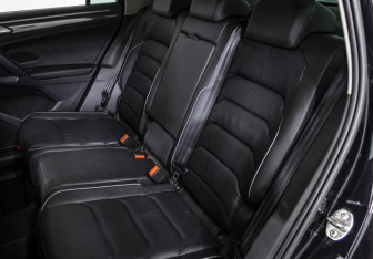 Подержанный автомобиль Volkswagen Tiguan 2019 года (14 фото)