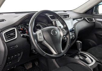 Подержанный автомобиль Nissan X-Trail 2016 года (15 фото)