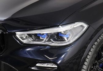 Подержанный автомобиль BMW X5 2019 года (7 фото)