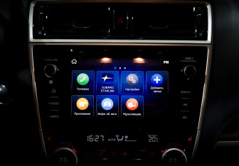 Подержанный автомобиль Subaru Legacy Sedan 2019 года (14 фото)