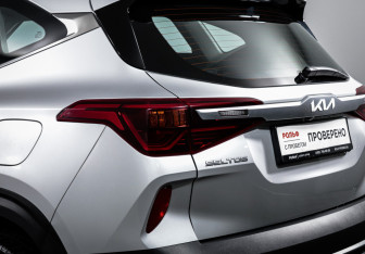 Подержанный автомобиль Kia Seltos 2022 года (16 фото)