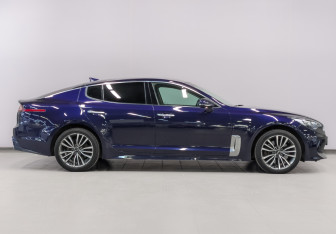 Подержанный автомобиль Kia Stinger 2019 года (4 фото)