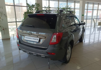 Подержанный автомобиль Lifan X60 2014 года (5 фото)
