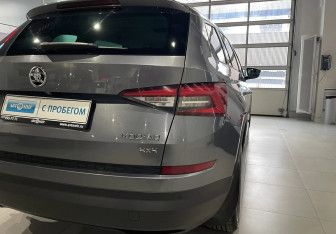 Подержанный автомобиль Skoda Kodiaq 2019 года (8 фото)