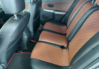 Подержанный автомобиль Kia Ceed Hatchback 2013 года (15 фото)