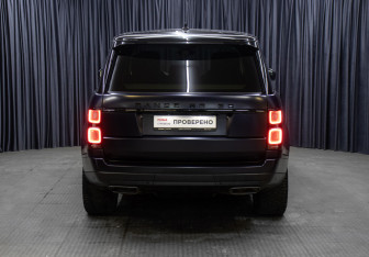 Подержанный автомобиль Land Rover Range Rover 2018 года (8 фото)