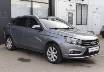 Подержанный автомобиль LADA (ВАЗ) Vesta Wagon 2020 года (3 фото)