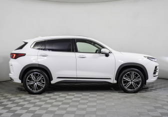 Подержанный автомобиль Exeed LX 2022 года (4 фото)