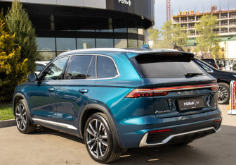 Подержанный автомобиль Geely Monjaro 2023 года (5 фото)