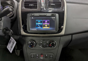 Подержанный автомобиль Renault Logan Sedan 2021 года (22 фото)