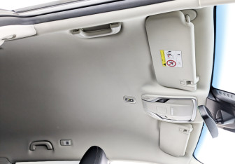 Подержанный автомобиль Geely Atlas Pro 2022 года (23 фото)