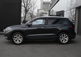 Подержанный автомобиль Jetta VS5 2023 года (8 фото)