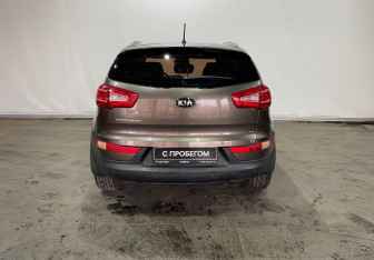 Подержанный автомобиль Kia Sportage 2013 года (6 фото)