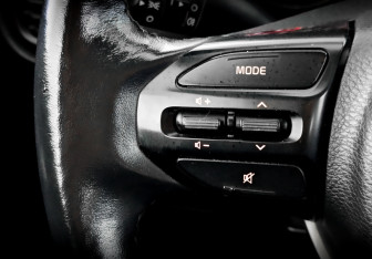 Подержанный автомобиль Kia Rio Hatchback 2021 года (26 фото)