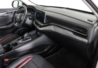 Подержанный автомобиль Haval F7x 2022 года (10 фото)