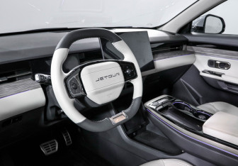 Подержанный автомобиль Jetour Dashing 2023 года (14 фото)