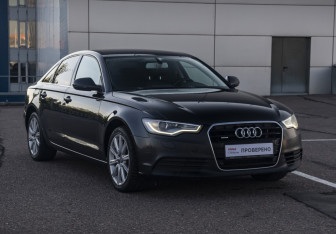 Подержанный автомобиль Audi A6 Sedan 2012 года (3 фото)