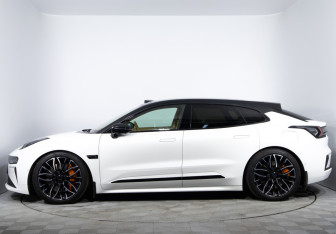 Подержанный автомобиль Zeekr 001 2024 года (8 фото)