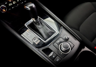 Подержанный автомобиль Mazda CX-5 2018 года (27 фото)