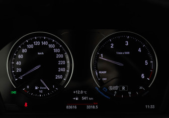 Подержанный автомобиль BMW X1 2019 года (13 фото)