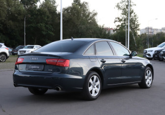 Подержанный автомобиль Audi A6 Sedan 2013 года (5 фото)