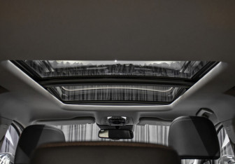 Подержанный автомобиль Exeed TXL 2022 года (18 фото)