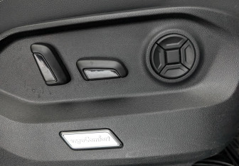 Подержанный автомобиль Volkswagen Touareg 2019 года (29 фото)