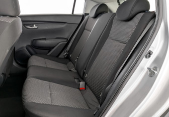 Подержанный автомобиль Kia Rio Hatchback 2020 года (11 фото)